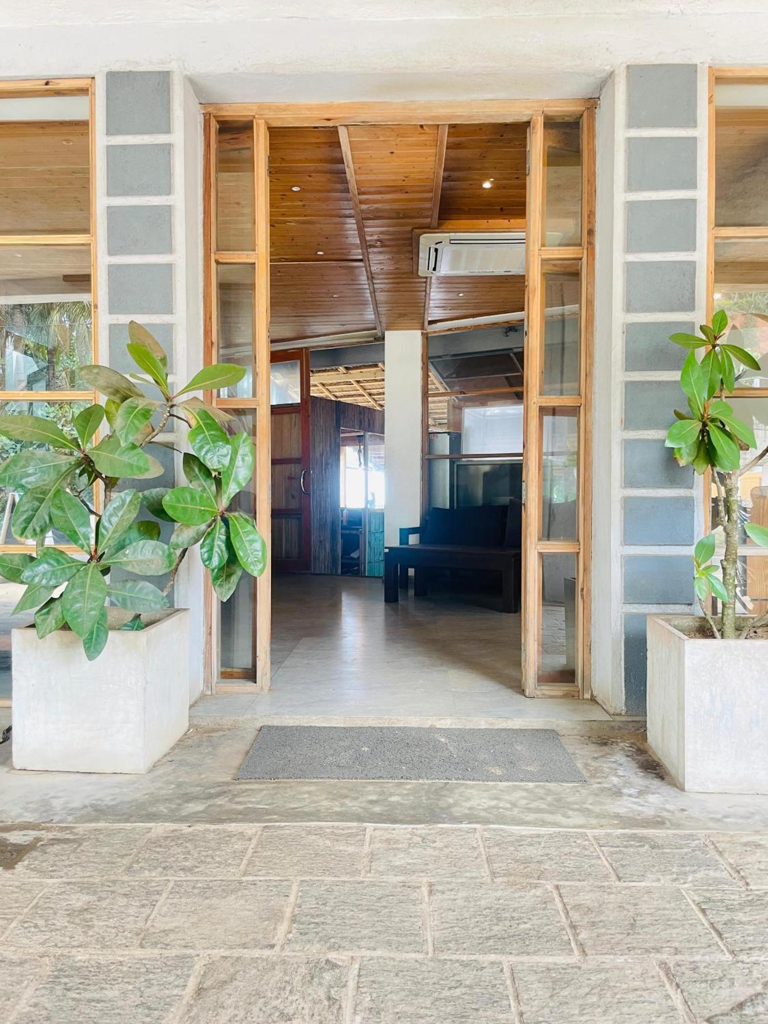Suncoast Beach Hotel 米瑞莎 外观 照片