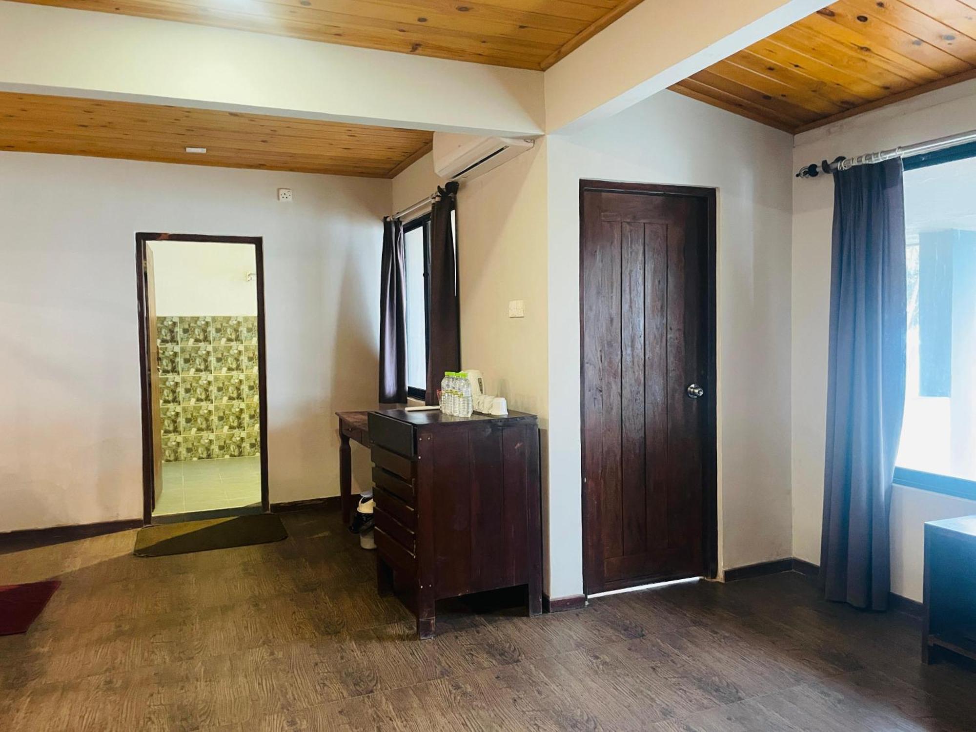 Suncoast Beach Hotel 米瑞莎 外观 照片