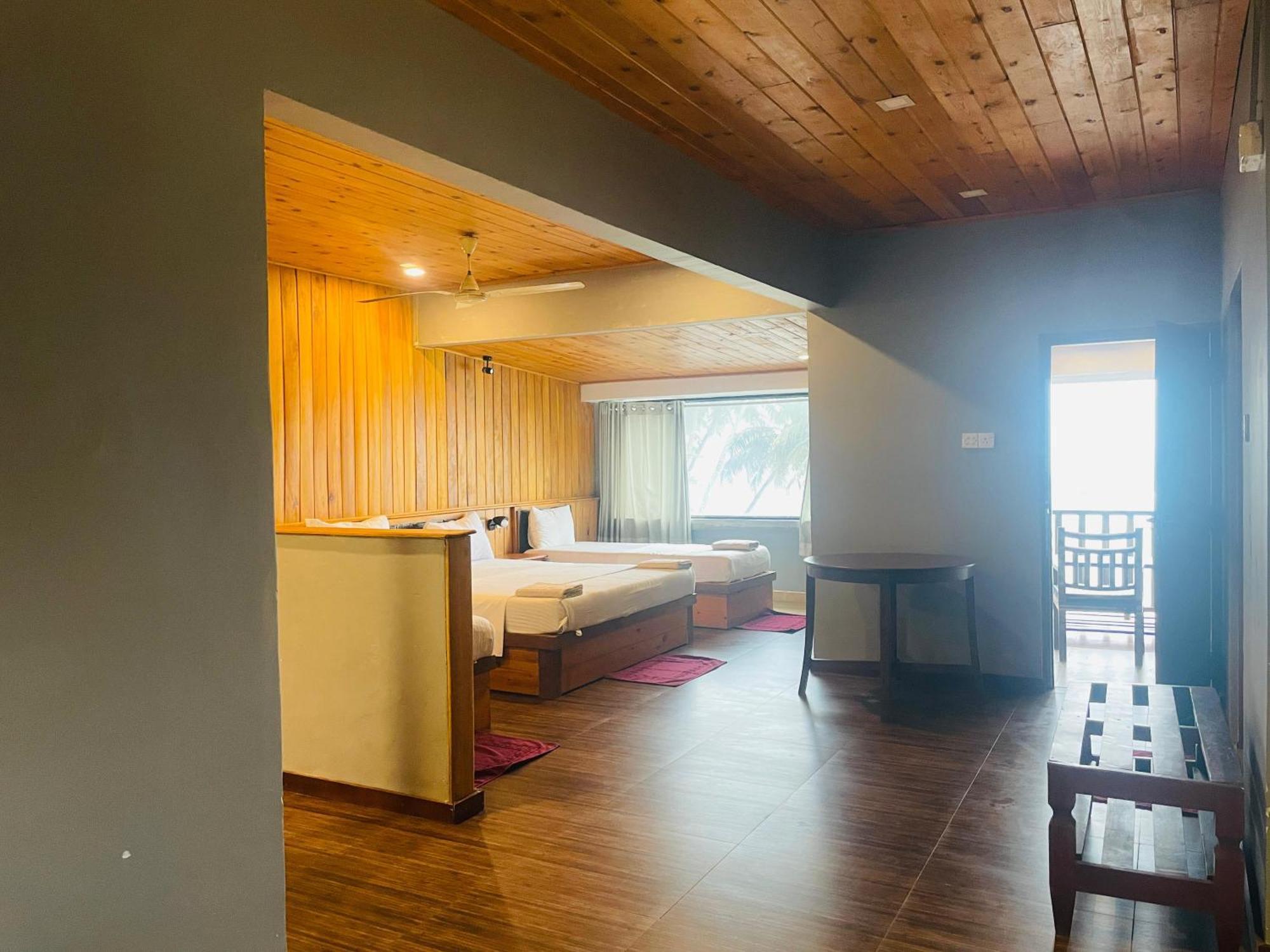 Suncoast Beach Hotel 米瑞莎 外观 照片